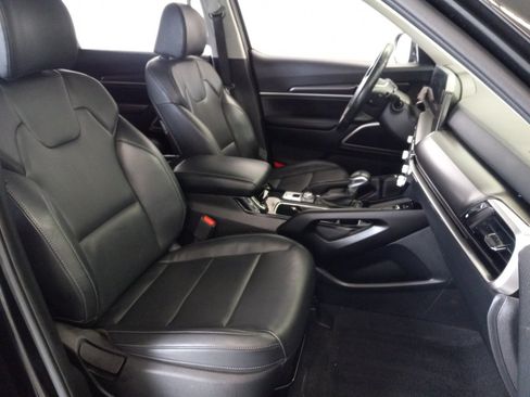 Certified 2025 Kia Telluride S AWD/4WD image 20