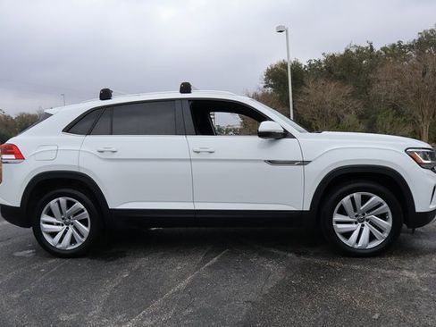 Certified 2023 Volkswagen Atlas Cross Sport SE image 8