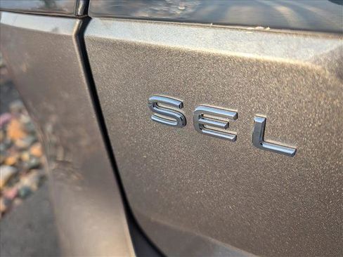 Used 2025 Volkswagen Atlas SEL Premium R-Line image 25