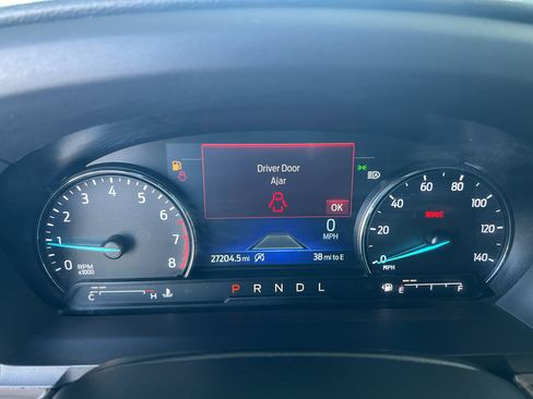 Used 2024 Ford Explorer Limited image 14