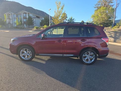 Used 2017 Subaru Forester 2.5i Touring w/ Popular Package #2 AWD/4WD image 6