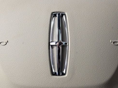 New 2026 Lincoln Corsair Reserve w/ Jet Appearance Package image 36