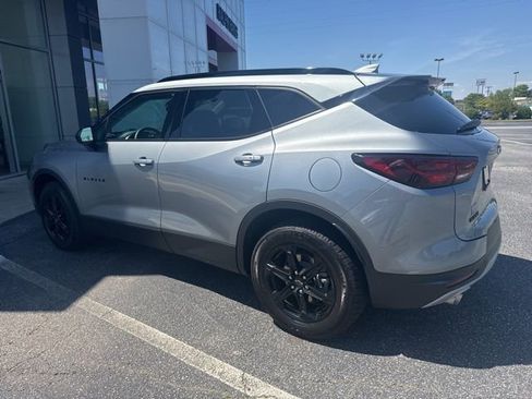 Used 2023 Chevrolet Blazer LT w/ Convenience Package image 4