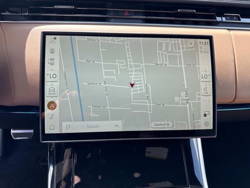 New 2025 Land Rover Range Rover Sport Dynamic SE image 12