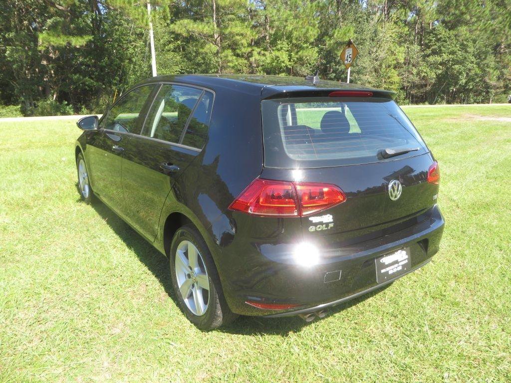 Used 2017 Volkswagen Golf S FWD image 8