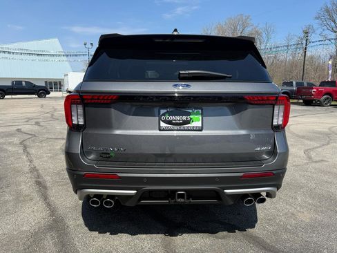 Used 2025 Ford Explorer Platinum w/ Ultimate Package AWD/4WD image 4