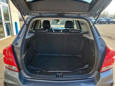 Used 2019 Chevrolet Trax LT w/ LT Convenience Package image 13