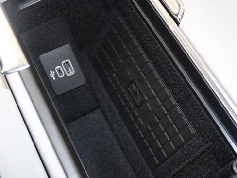 New 2025 Lincoln Navigator L Reserve w/ Jet Appearance Package image 52