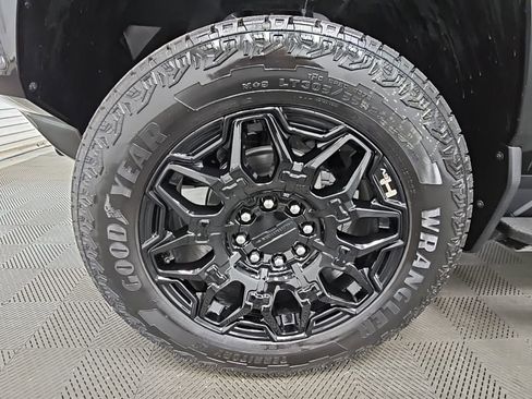 New 2026 GMC Hummer EV SUV image 49