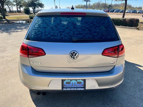 Used 2016 Volkswagen Golf S image 5