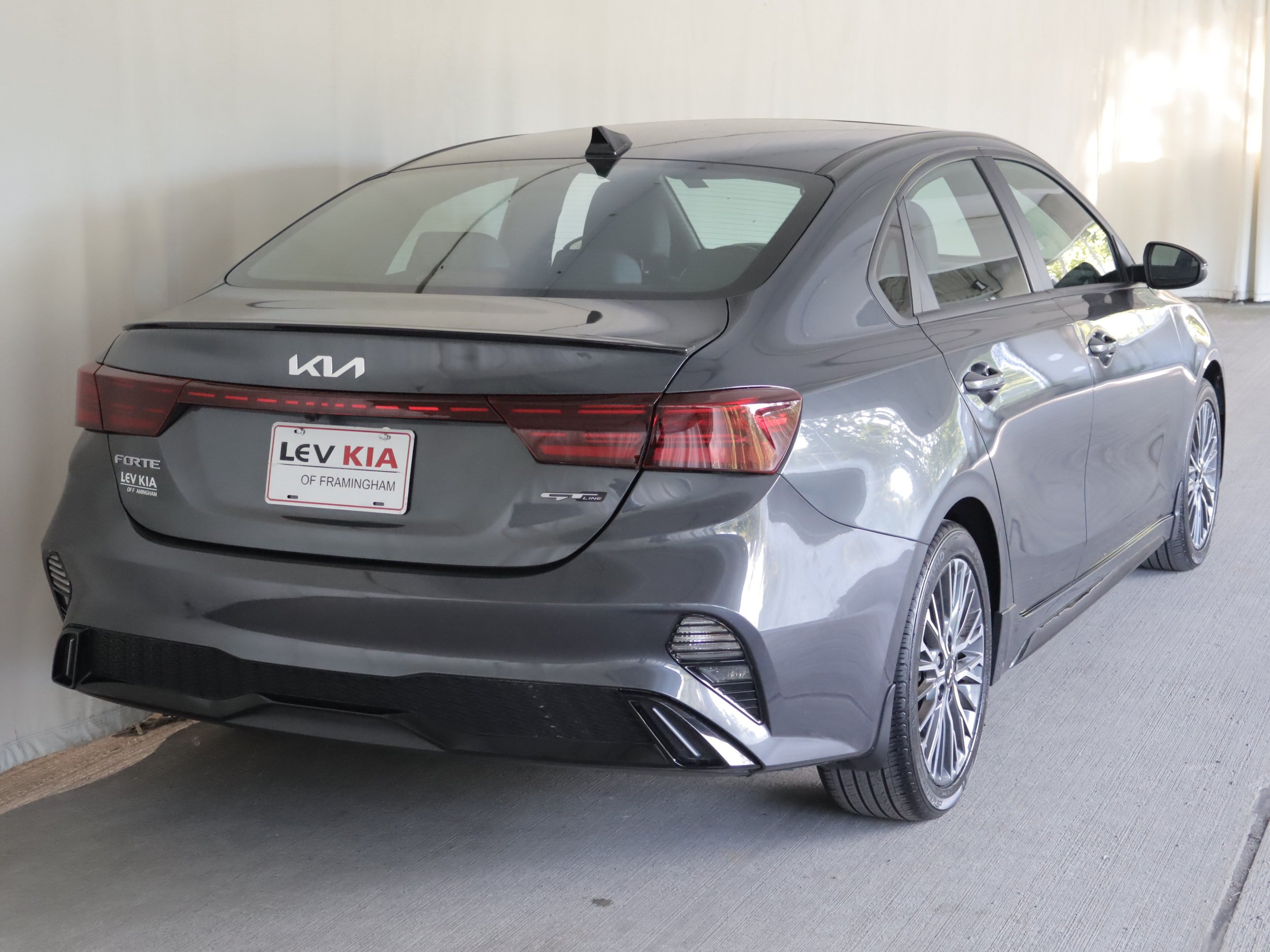 Used 2023 Kia Forte GT-Line w/ GT-Line Premium Package FWD image 7