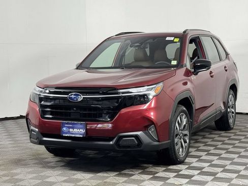 Certified 2025 Subaru Forester Touring AWD/4WD image 7