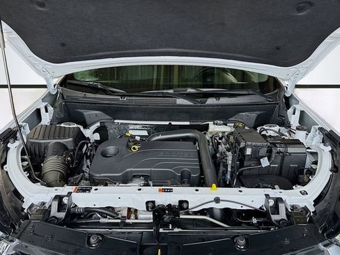 Used 2023 Chevrolet Equinox LT image 30