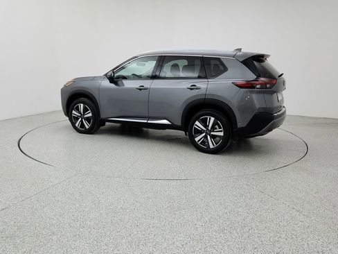 Used 2022 Nissan Rogue SL w/ SL Premium Package image 7