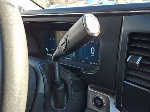 Used 2024 Ford F250 XLT w/ Black Appearance Package image 16