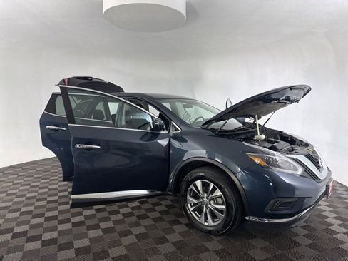Used 2018 Nissan Murano S image 10