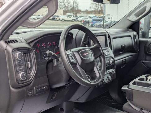 Used 2024 GMC Sierra 3500 Pro w/ Convenience Package image 14
