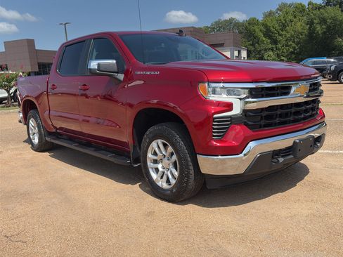 Used 2024 Chevrolet Silverado 1500 LT AWD/4WD image 1