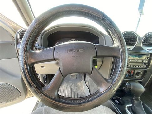 Used 2003 GMC Envoy SLE w/ Skid Plate Package image 14