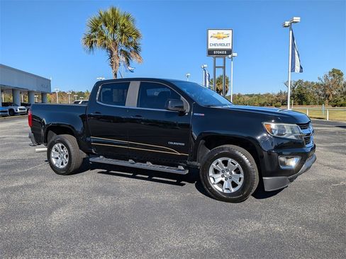 Used 2019 Chevrolet Colorado LT w/ LT Convenience Package image 2