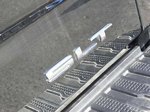 Certified 2024 GMC Sierra 1500 SLT image 12