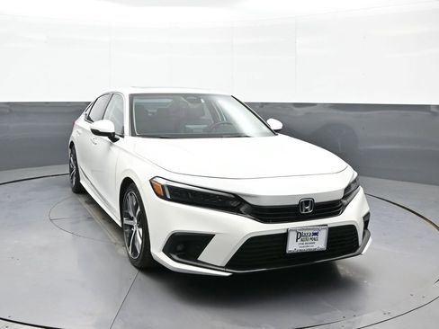 Used 2022 Honda Civic Touring image 3