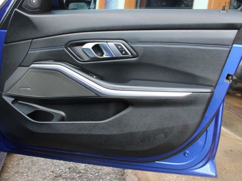 Used 2019 BMW 330i Sedan w/ M Sport Package image 45