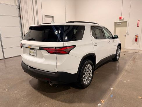 Used 2023 Chevrolet Traverse LT image 5