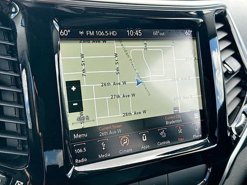 Used 2019 Jeep Cherokee Limited image 13