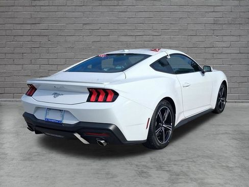 Used 2025 Ford Mustang Premium RWD image 10
