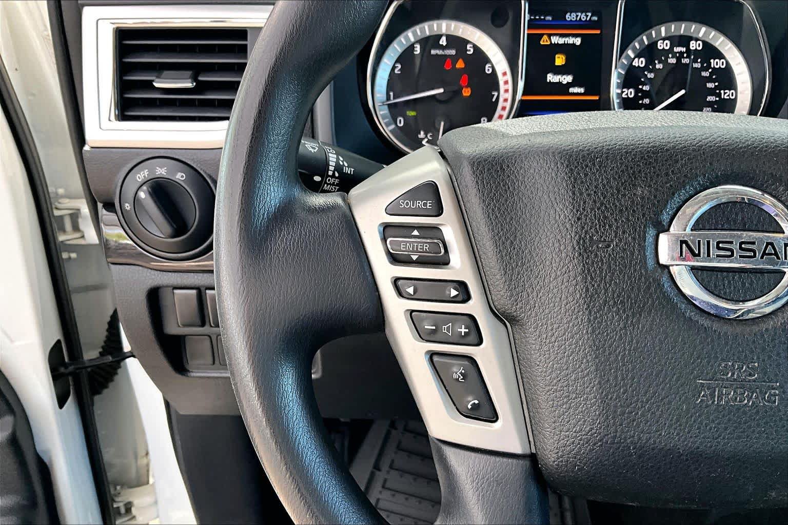 Used 2019 Nissan Titan SV RWD image 23