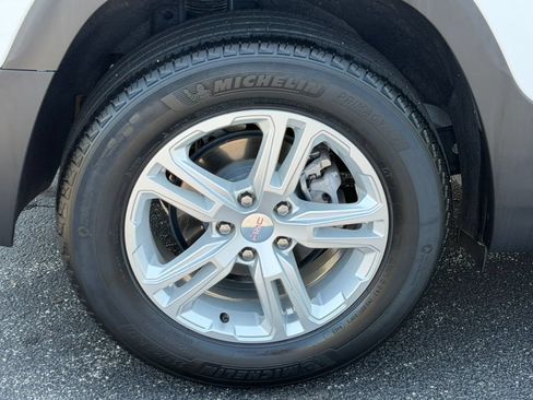 Certified 2023 GMC Terrain SLE FWD image 12