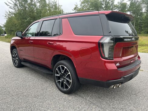 Used 2025 Chevrolet Tahoe RST w/ Comfort Package AWD/4WD image 7