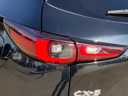 Used 2022 MAZDA CX-5 Signature image 27