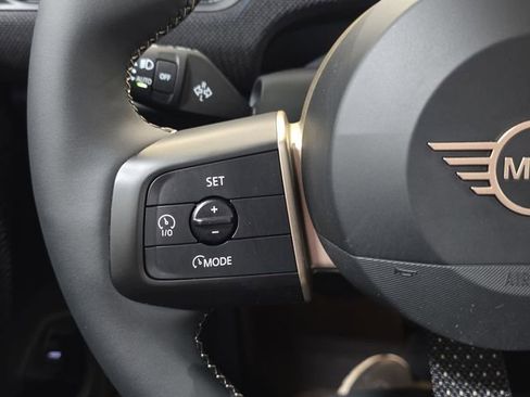 Certified 2025 MINI Cooper S FWD image 12