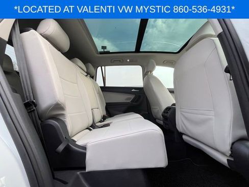 Used 2020 Volkswagen Tiguan SE w/ Panoramic Sunroof Package image 21