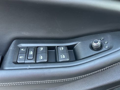 New 2025 Jeep Grand Cherokee L Altitude image 12