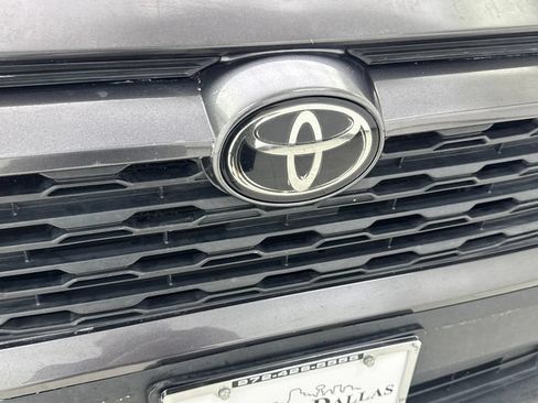 Used 2021 Toyota RAV4 LE FWD image 25