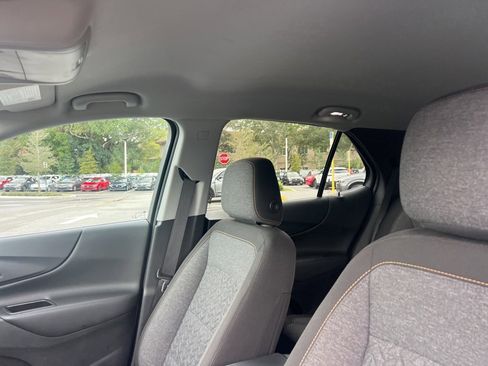 Used 2022 Chevrolet Equinox LT image 17