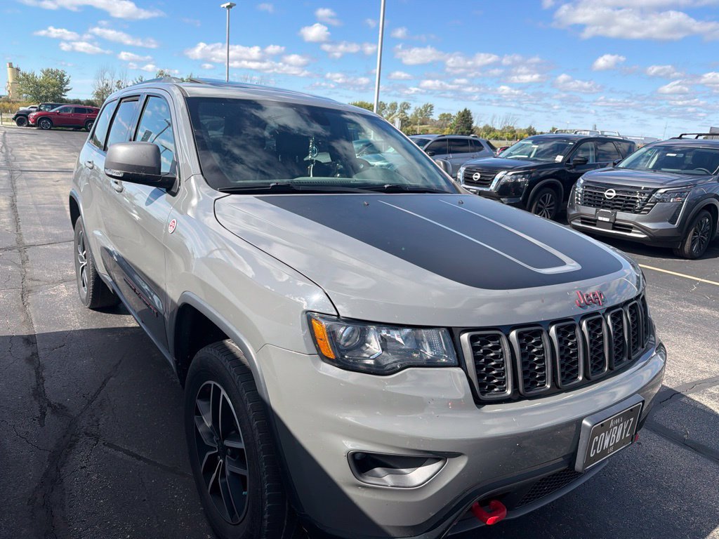 Used 2019 Jeep Grand Cherokee Trailhawk AWD/4WD image 1