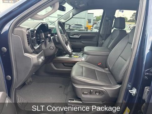 Used 2023 GMC Sierra 1500 SLT w/ SLT Premium Package AWD/4WD image 12