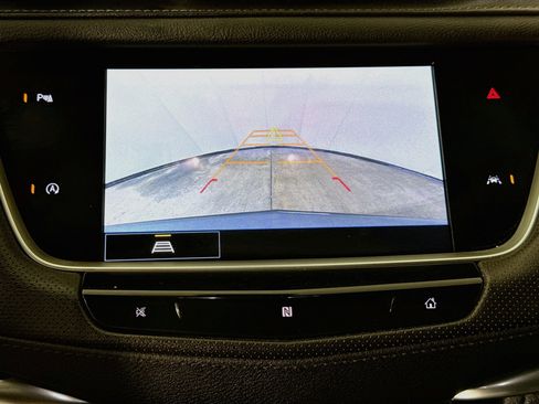 Used 2021 Cadillac XT6 Luxury FWD image 16