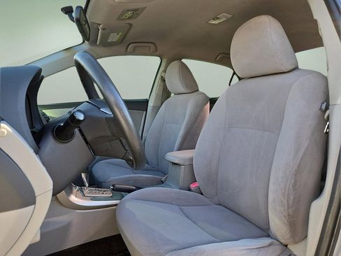 Used 2013 Toyota Corolla LE image 19