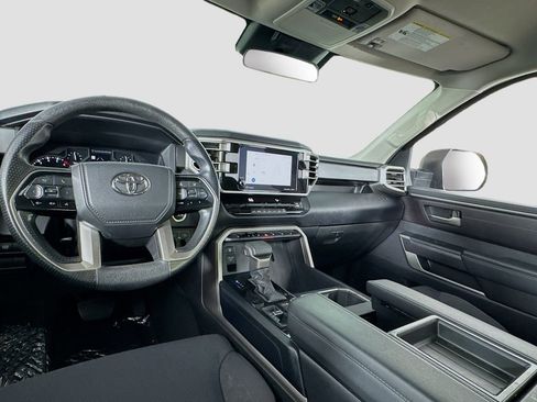 Used 2022 Toyota Tundra SR5 AWD/4WD image 18