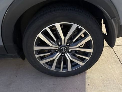 Used 2023 Nissan Kicks SV FWD image 18