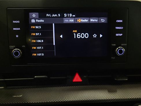 Used 2023 Kia Sportage LX AWD/4WD image 25