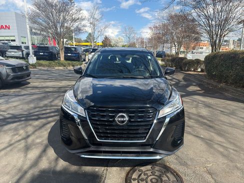 Certified 2022 Nissan Kicks S w/ Interior Electronics Package image 2