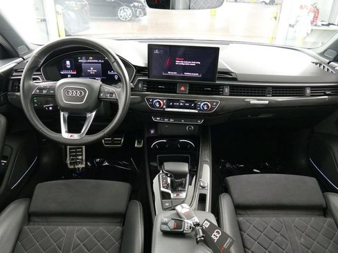 Used 2023 Audi S4 Premium Plus w/ Premium Plus Package AWD/4WD image 25