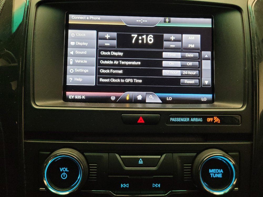 Used 2016 Ford Explorer XLT w/ Equipment Group 201A FWD image 25