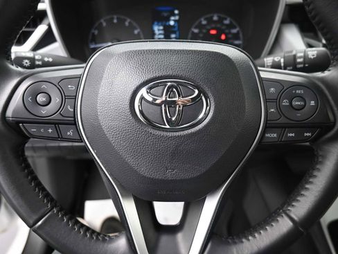 Used 2025 Toyota Corolla SE image 6